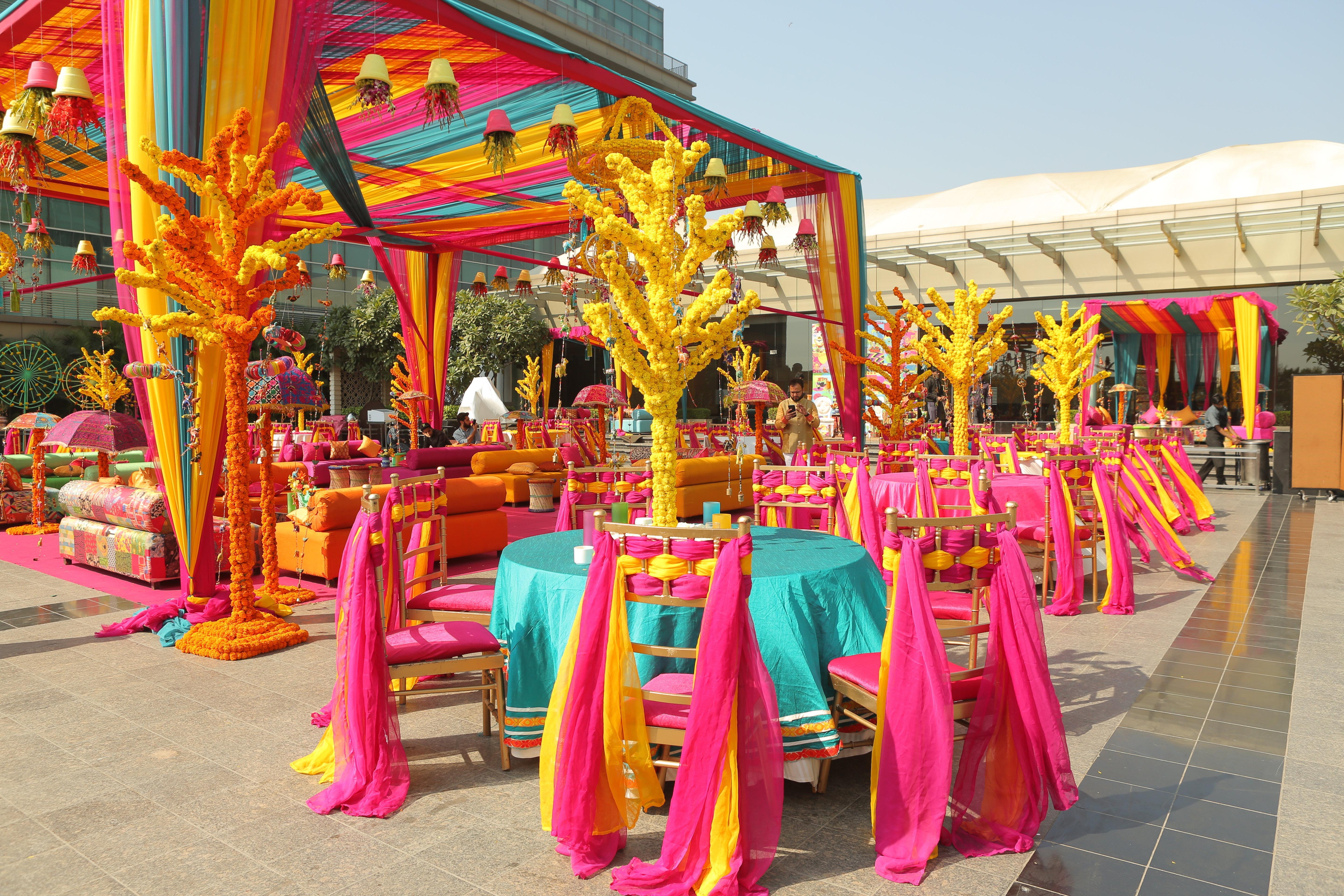 Crowne Plaza New Delhi Rohini By Ihg Hotel Exterior photo